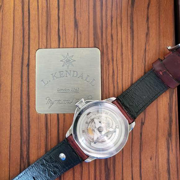 Swiss Luxury watch - Picture 4 of 7